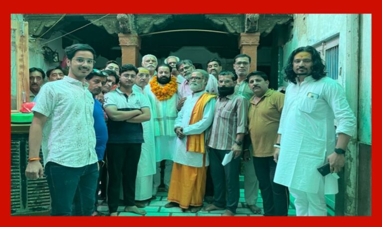 पॉलिटिक्स: जन सेवा केंद्र के जरिए जनता की आवाज बने भाजपा नेता व्यास का शहरवासी कर रहे सम्मान